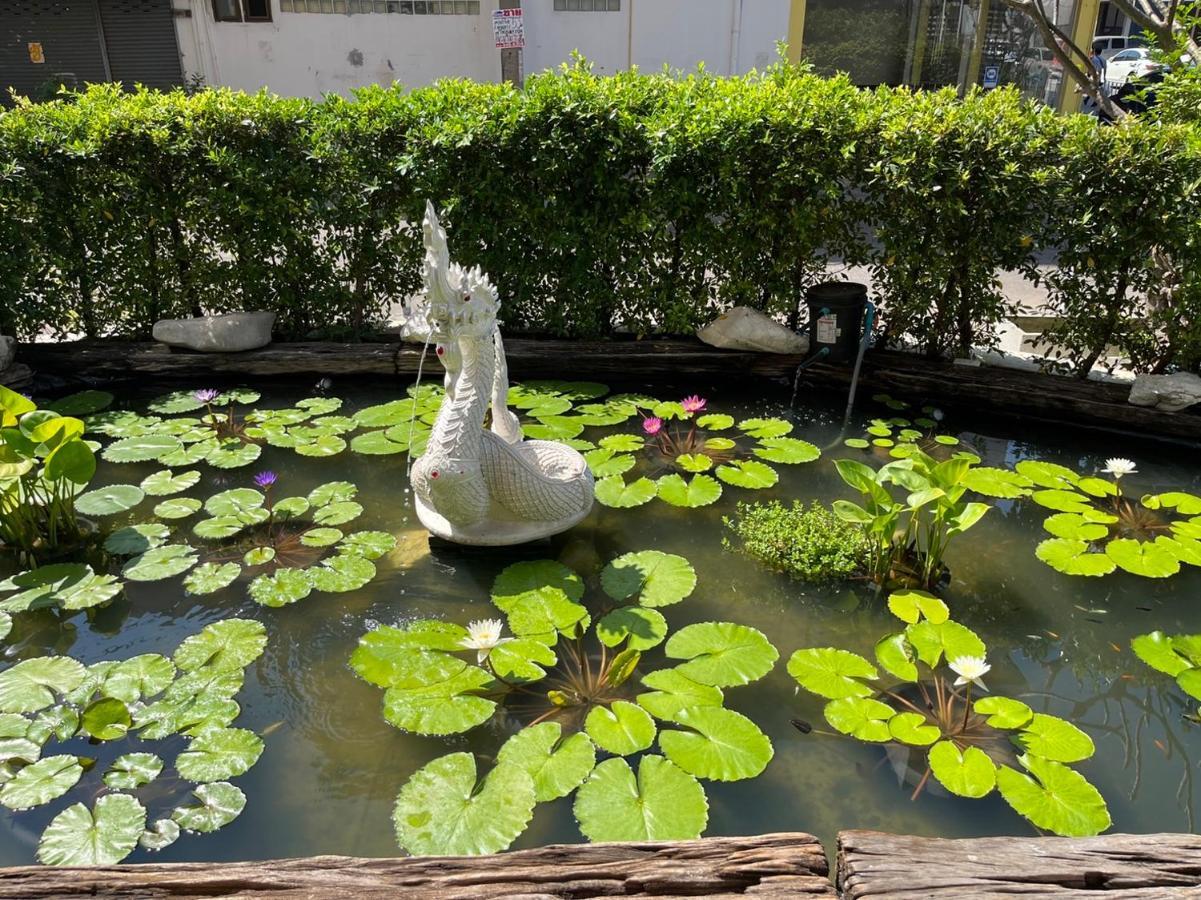 Town In Town Gardent Resort Bangkok Kültér fotó