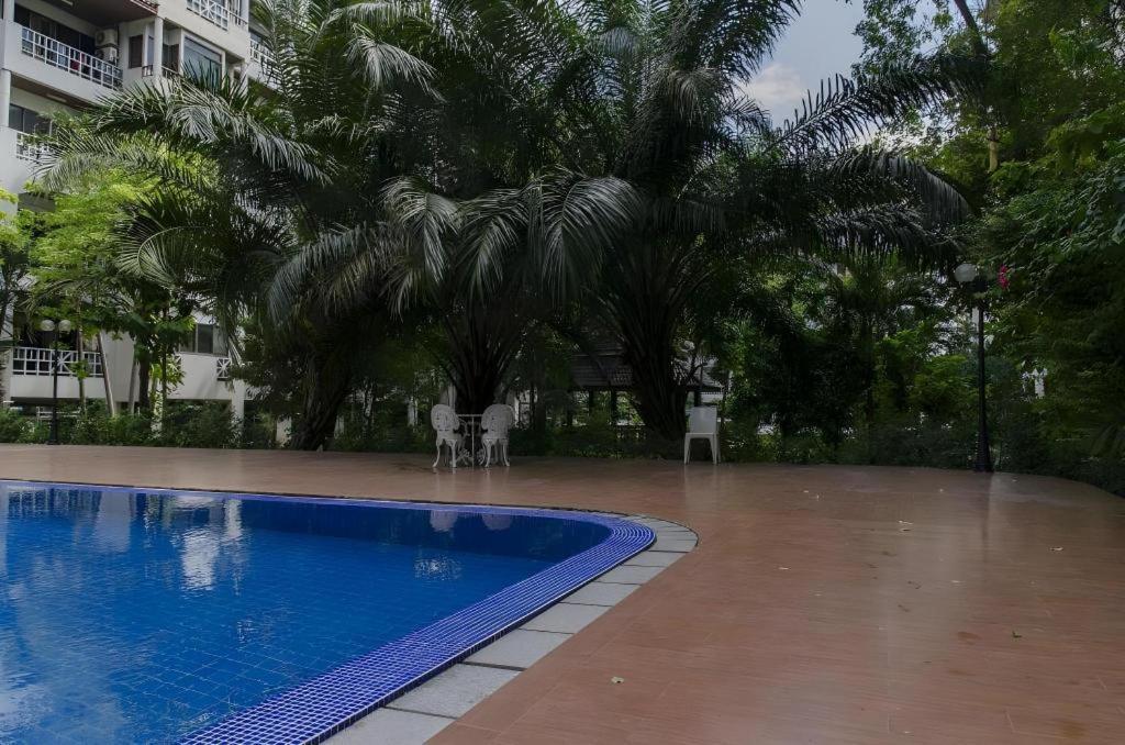 Town In Town Gardent Resort Bangkok Kültér fotó