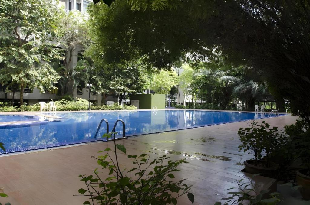 Town In Town Gardent Resort Bangkok Kültér fotó