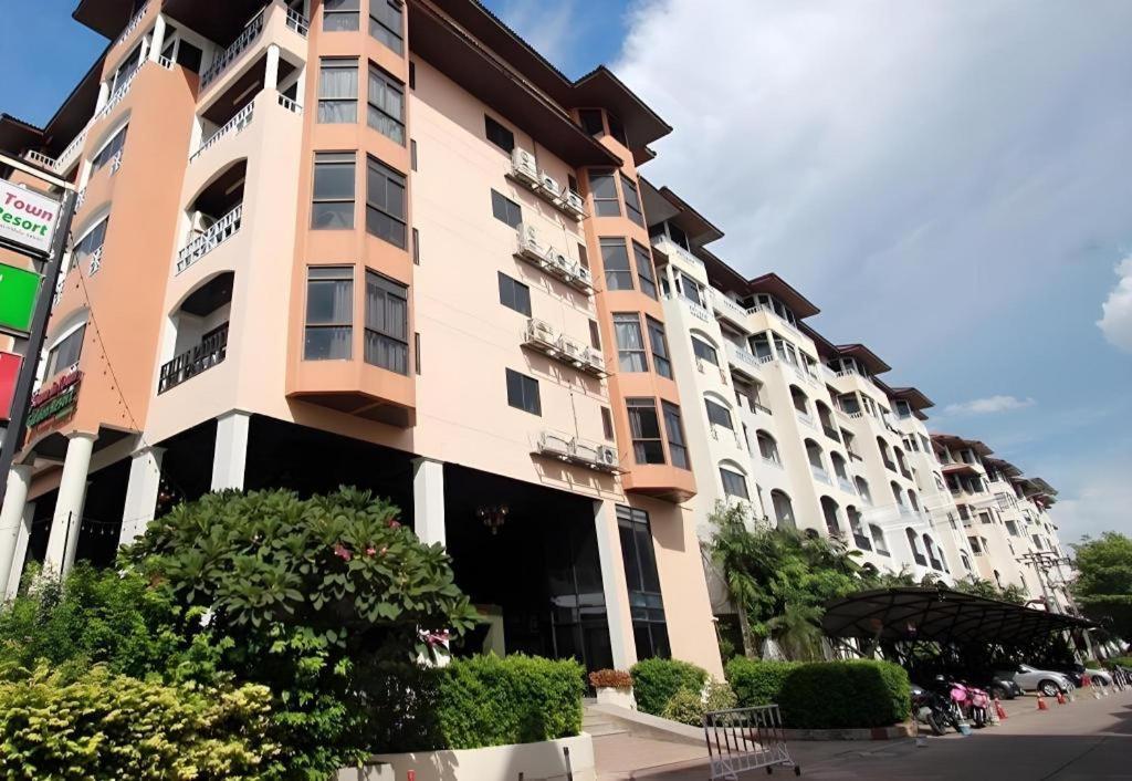 Town In Town Gardent Resort Bangkok Kültér fotó